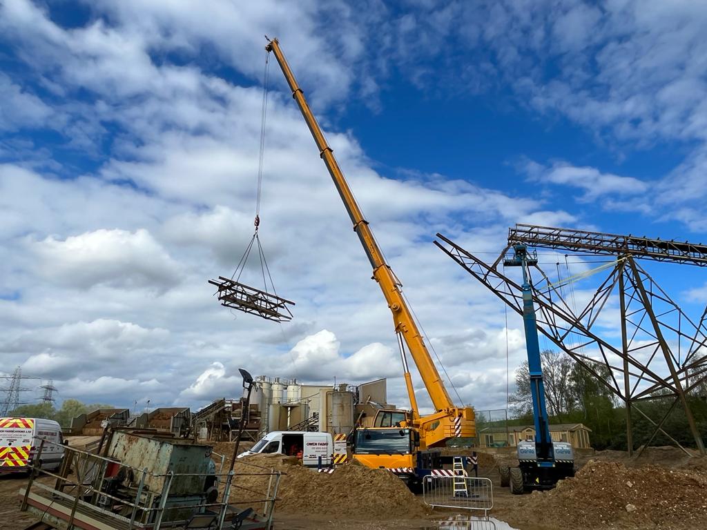 Crane Hire Contract Lifting Liebherr